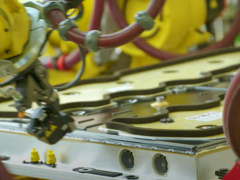 PFINDER Material in der Batterieproduktion Ford Köln